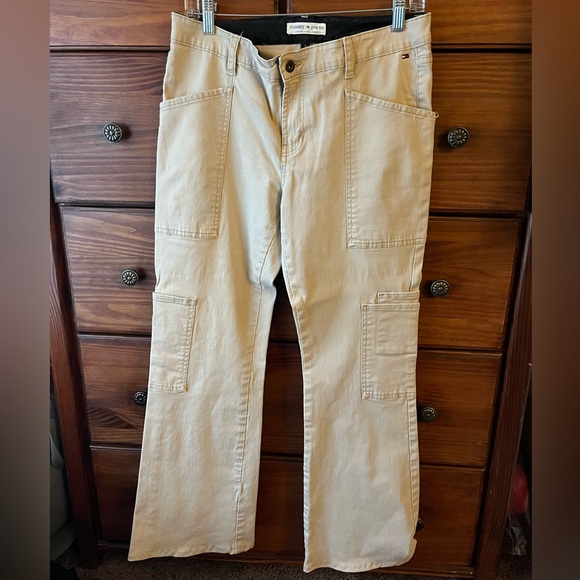 Tommy Jeans Cargo Khaki Pant - Picture 1 of 5